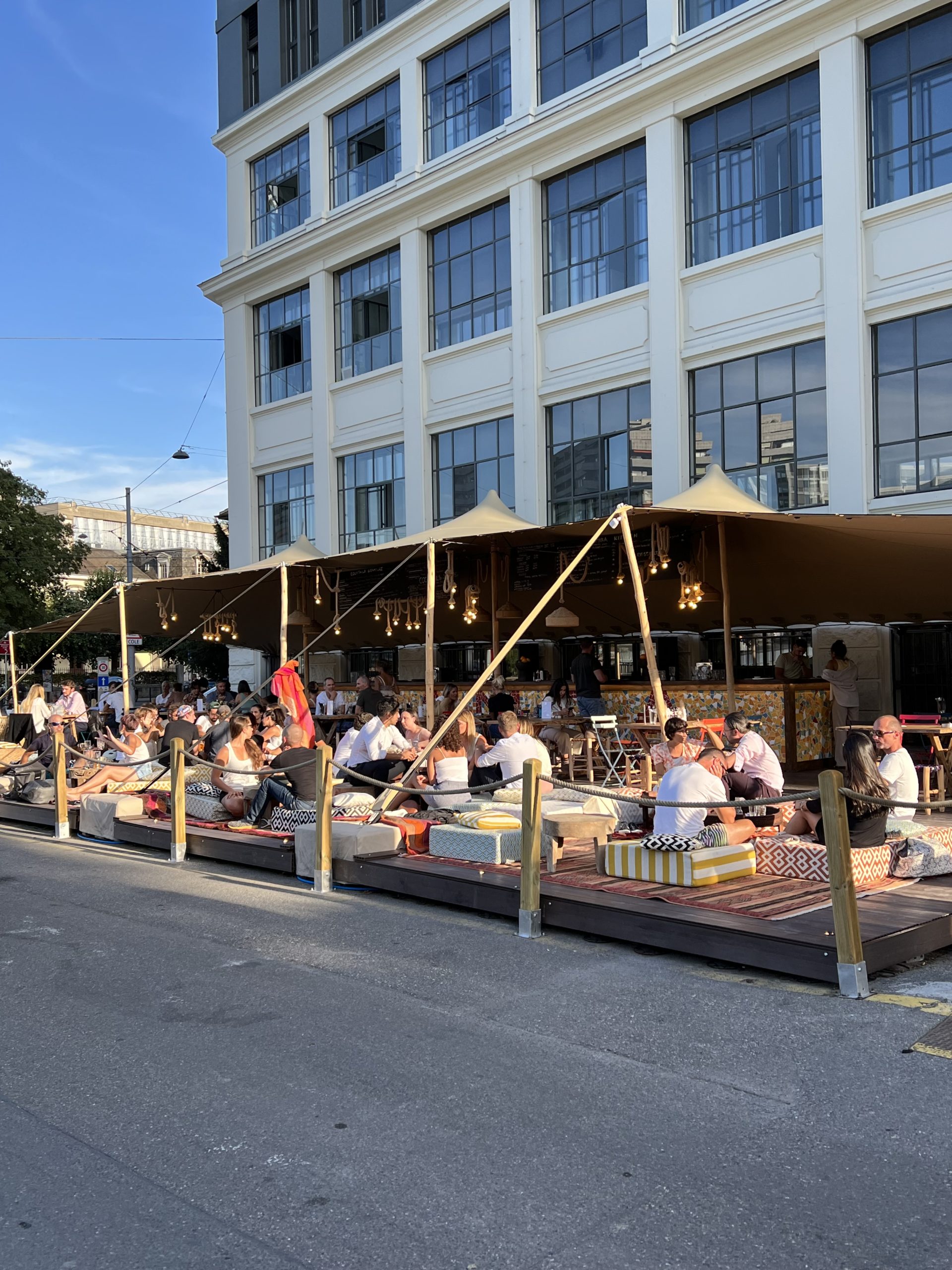 Yamba, bar, restaurant